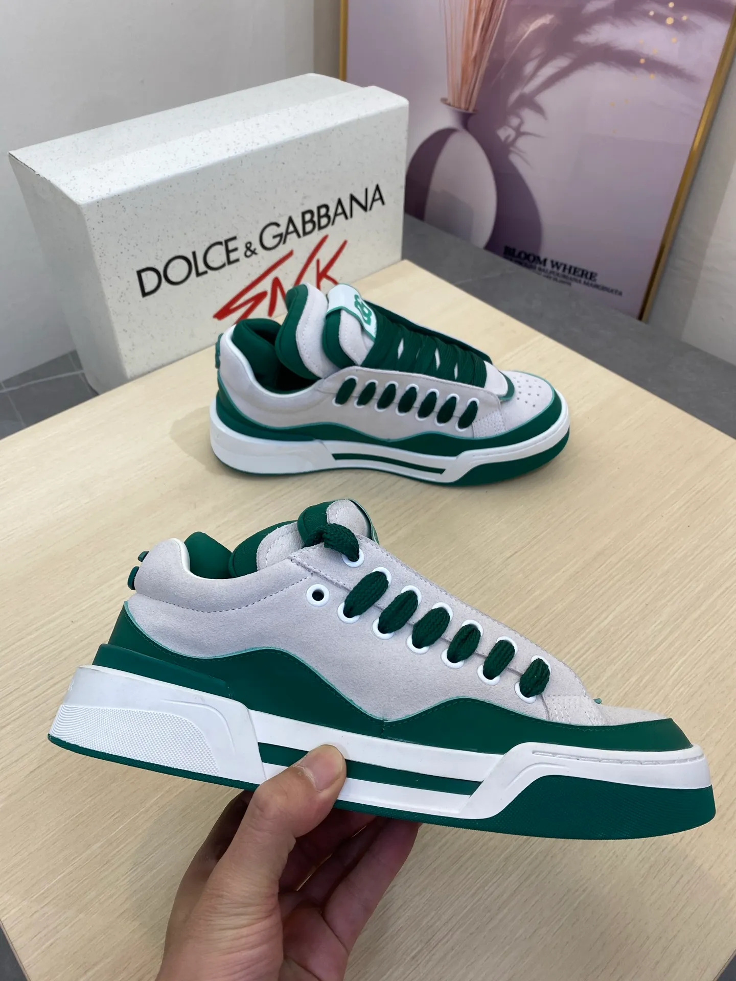 P740••New arrivals••Dolce&Gabbana••DG✔️High-end men's sports•casual shoes. Original goods from top counters. Original imported cowhide, multi-material splicing design ➕Imported cowhide lining, cowhide feet ➕Original TPR elastic outsole.  Size: 39-44 (38, 45 customized)